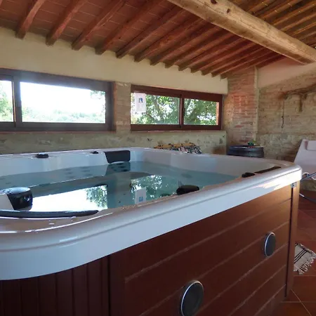 مزرعة للإقامة Casalgallo Quercegrossa